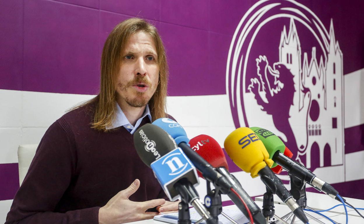 El secretario autonómico de Podemos, Pablo Fernández.