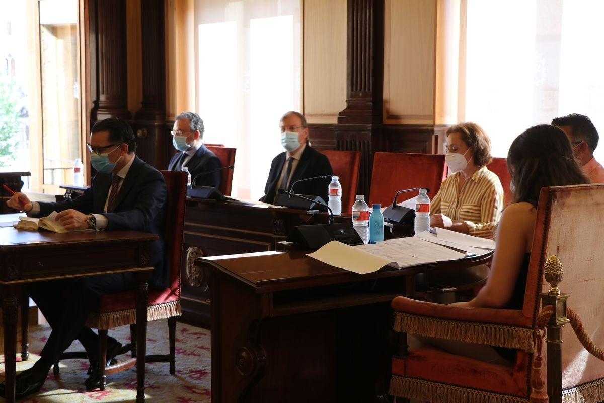 Sesión ordinaria del Pleno del Ayuntamiento de León correspondiente al mes de mayo.