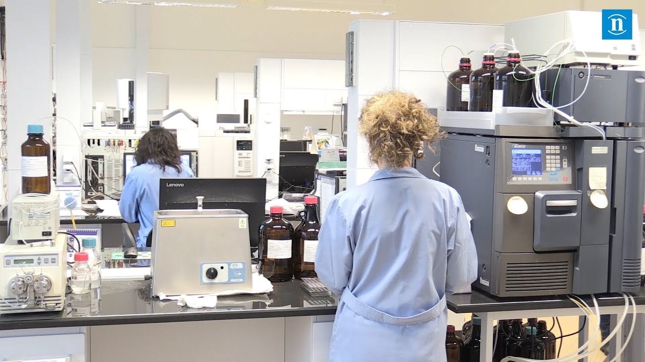 Interior de uno de los laboratorios de ADL Bionatur. 