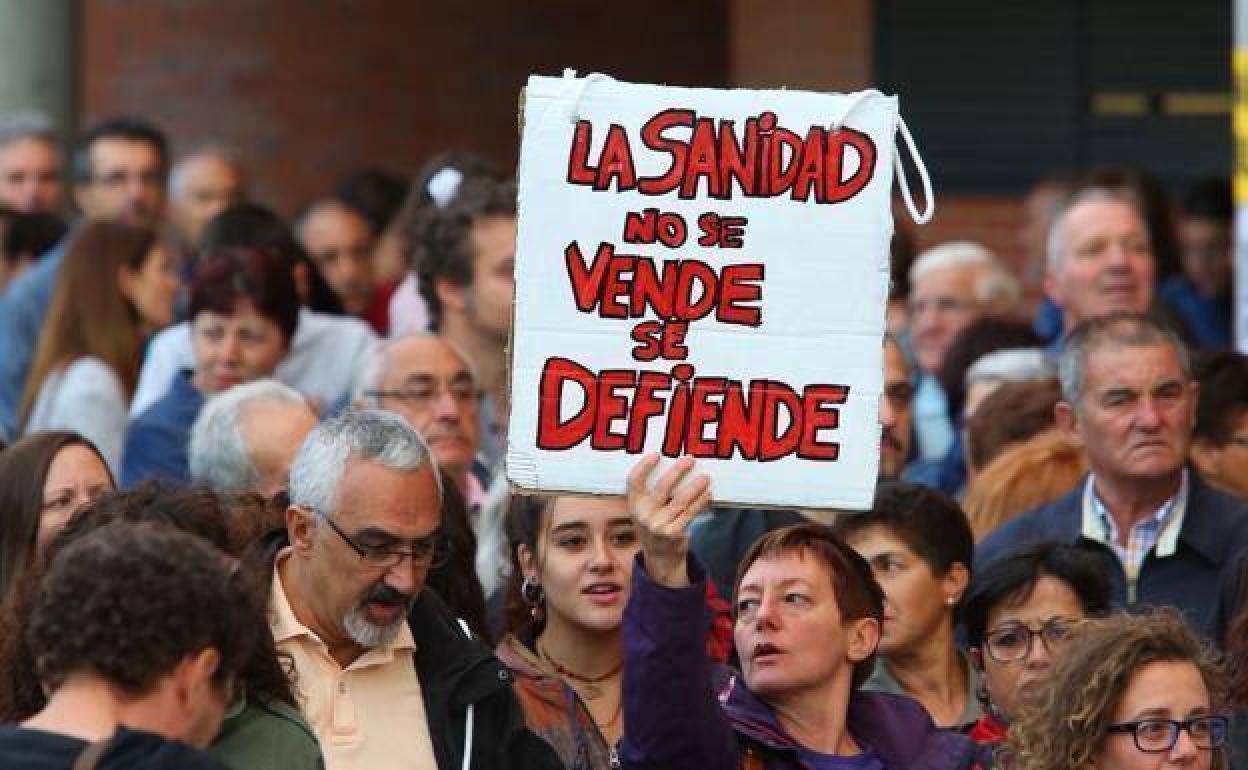 Protesta en favor de la sanidad pública. 