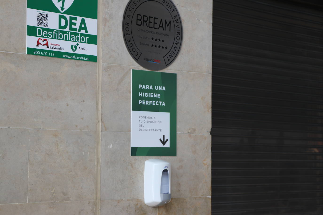 Espacio León ha preparado una serie de medidas de seguridad para un regreso protegidos a la actividad comercial.