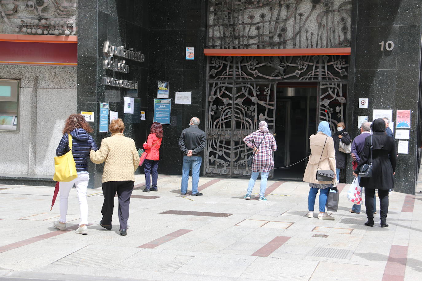 Los edificios dependientes del Ayuntamiento reabren sus puertas.