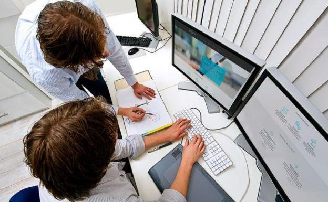 Abierta la convocatoria de ayudas para 120 técnicos de apoyo a la investigación en las universidades públicas de Castilla y León