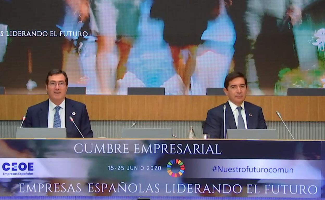 Antonio Garamendi, presidente de CEOE, y Carlos Torres Vila, presidente de BBVA