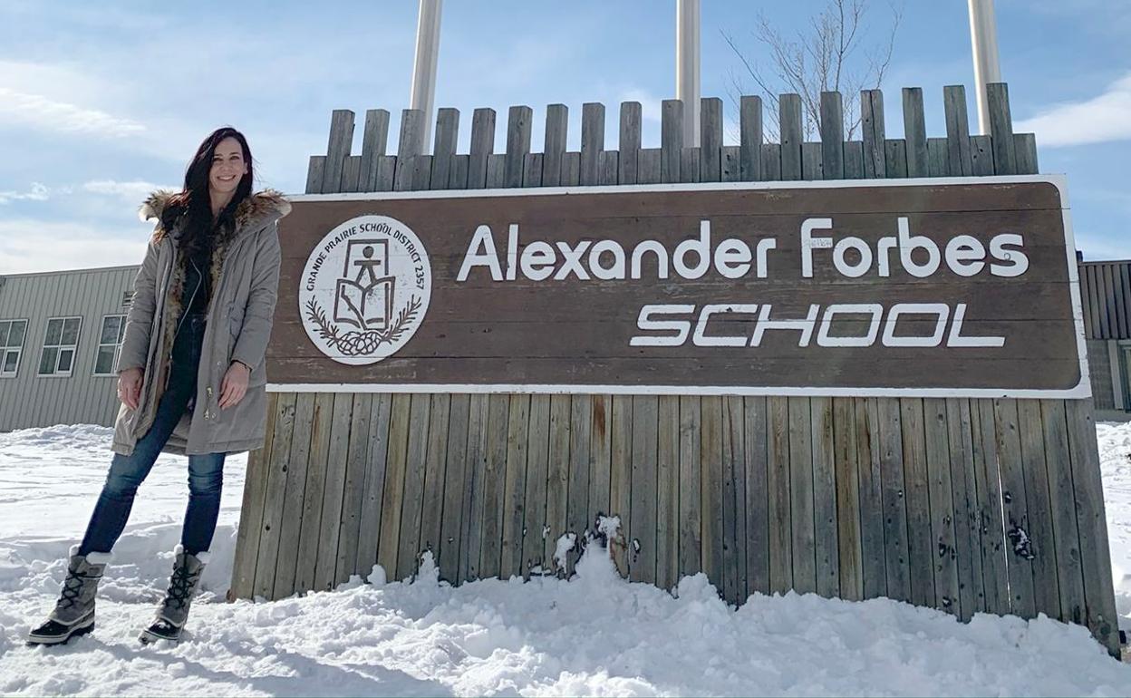 La jefa de estudios del CEIP Villa Romana en el centro educativo canadiense. ,