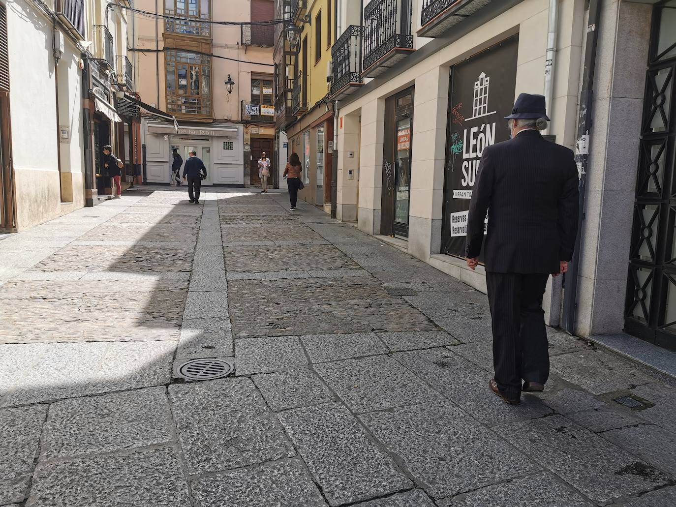 Este jueves la capital leonesa y su provincia avanzan hacia la 'nueva normalidad' que llegará este lunes oficialmente, aunque el domingo ya se levantarán las restricciones.