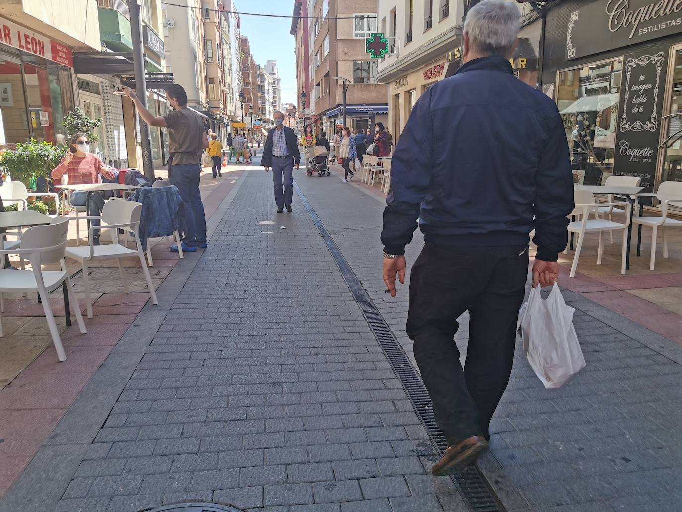 Este viernes se alcanzan los 97 días de cuarentena en la capital leonesa en la antesala del fin de semana en el que decaerá el estado de alarma y se alcanzará la 'nueva normalidad'.