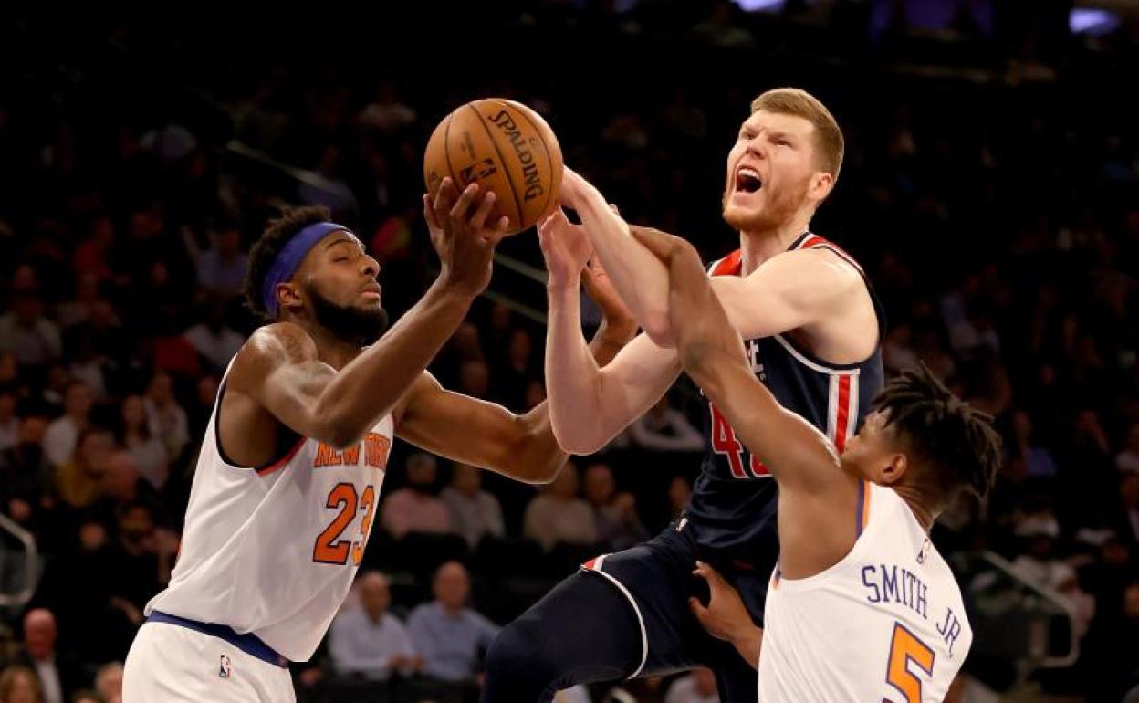 Davis Bertans, en un partido entre los Wizards y los Knicks. 