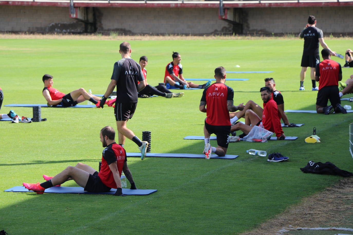 El equipo mantiene la vista puesta en el playoff exprés de julio.