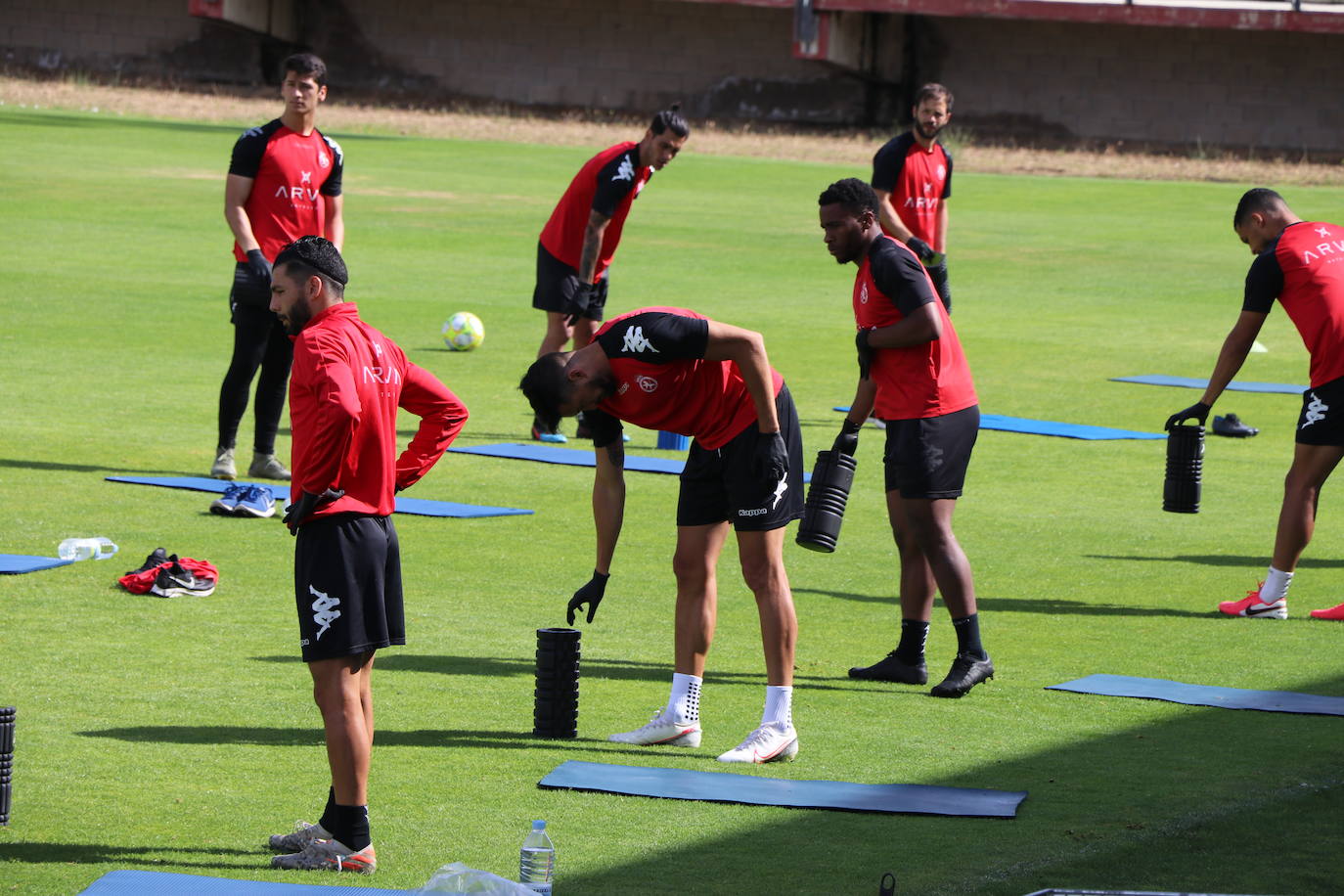 El equipo mantiene la vista puesta en el playoff exprés de julio.