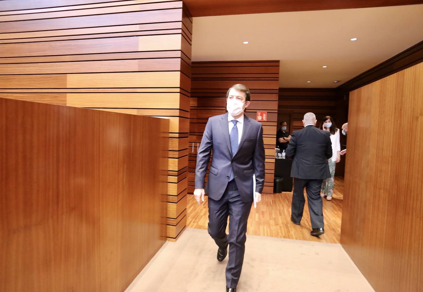 Las Cortes de Castilla y León son escenario del debate sobre el estado de la comunidad. El presidente de la Junta, Alfonso Fernández Mañueco, ha sido el primero en intervenir con una propuesta de consenso presupuestario.