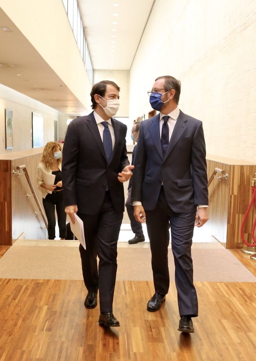 Las Cortes de Castilla y León son escenario del debate sobre el estado de la comunidad. El presidente de la Junta, Alfonso Fernández Mañueco, ha sido el primero en intervenir con una propuesta de consenso presupuestario.