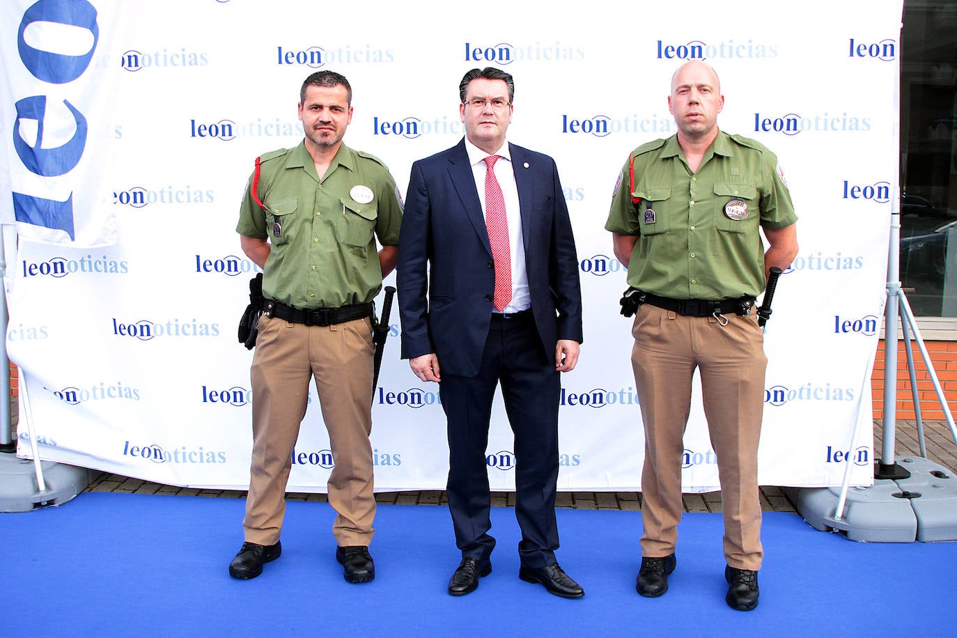 Leonoticias entrega 25 'Leones Alados' a quienes «han participado en una lucha sin descanso» contra el COVID-19 | El diario digital celebra el evento 'León con fuerza frente al COVID-19' para reconocer la labor de diferentes entidades durante la pandemia del coronavirus. 