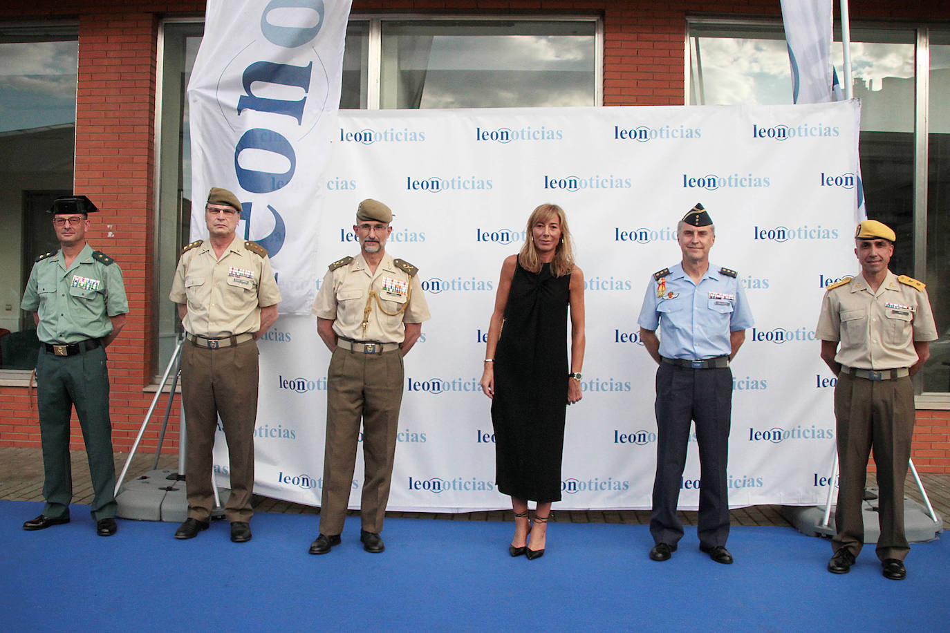 Leonoticias entrega 25 'Leones Alados' a quienes «han participado en una lucha sin descanso» contra el COVID-19 | El diario digital celebra el evento 'León con fuerza frente al COVID-19' para reconocer la labor de diferentes entidades durante la pandemia del coronavirus. 