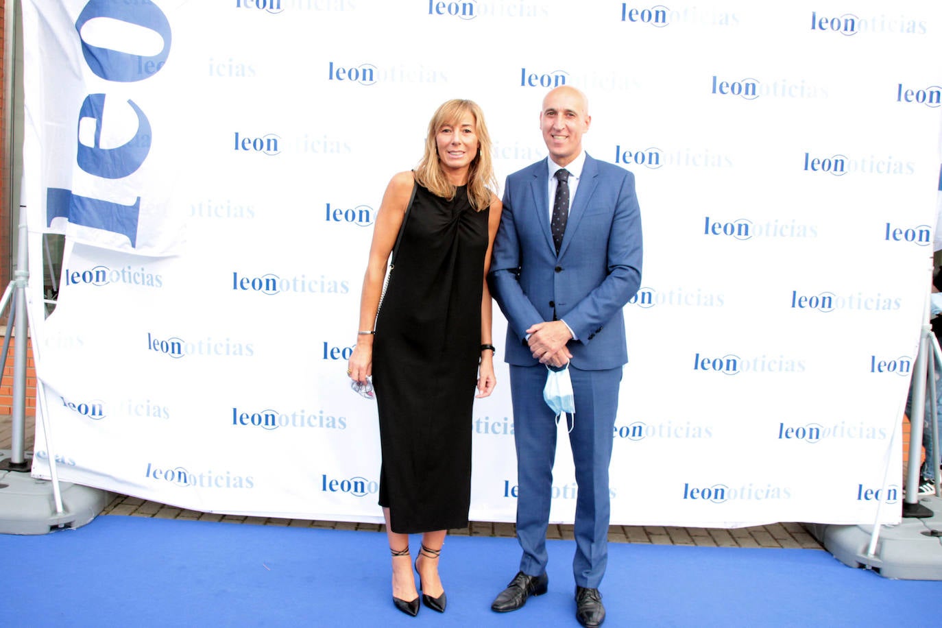 Leonoticias entrega 25 'Leones Alados' a quienes «han participado en una lucha sin descanso» contra el COVID-19 | El diario digital celebra el evento 'León con fuerza frente al COVID-19' para reconocer la labor de diferentes entidades durante la pandemia del coronavirus. 