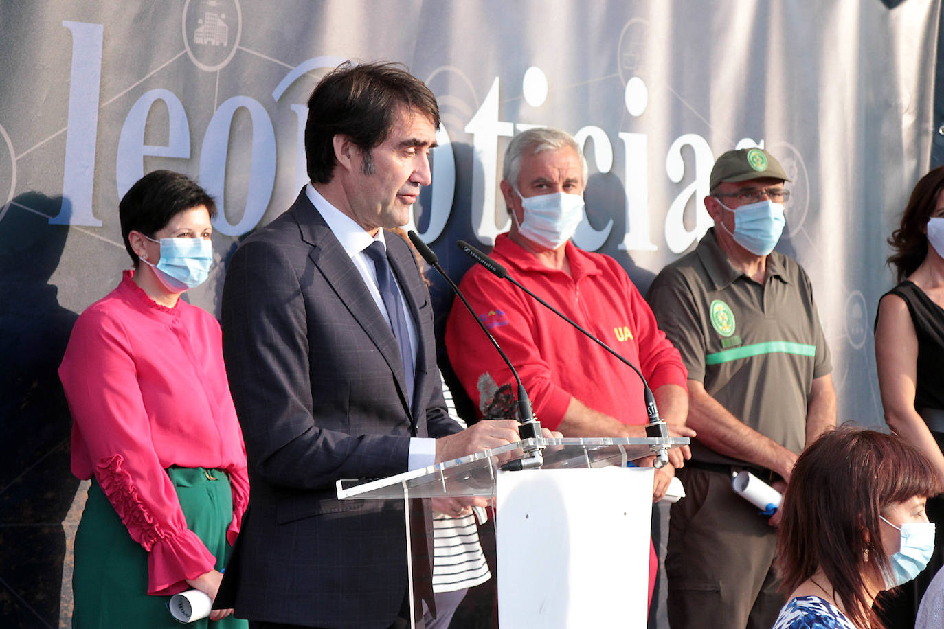 Leonoticias entrega 25 'Leones Alados' a quienes «han participado en una lucha sin descanso» contra el COVID-19 | El diario digital celebra el evento 'León con fuerza frente al COVID-19' para reconocer la labor de diferentes entidades durante la pandemia del coronavirus. 