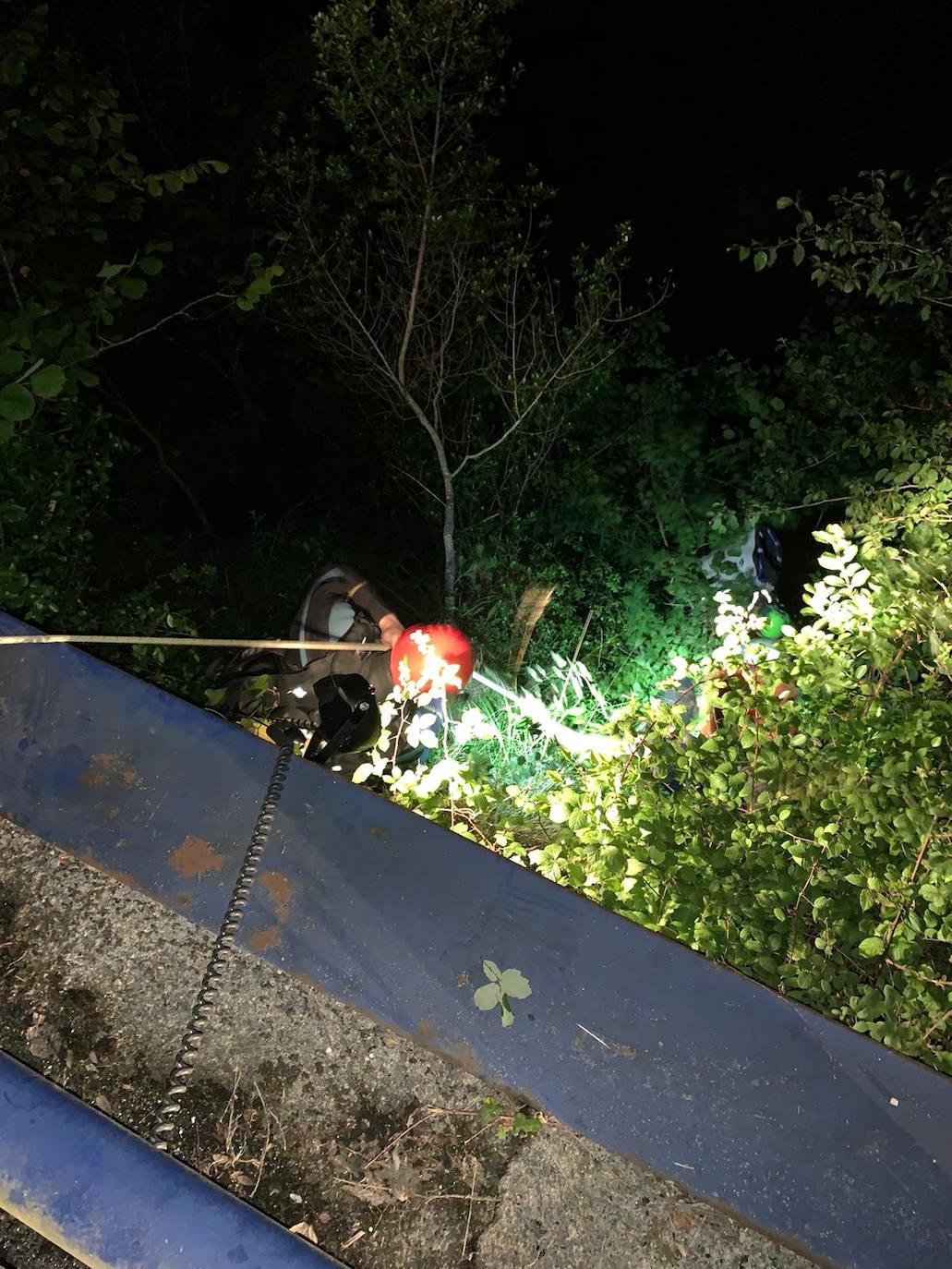 La menor chocó con otra embarcación y hallaron su cadáver en una poza cerca de Mildón, en Peñamellera Alta