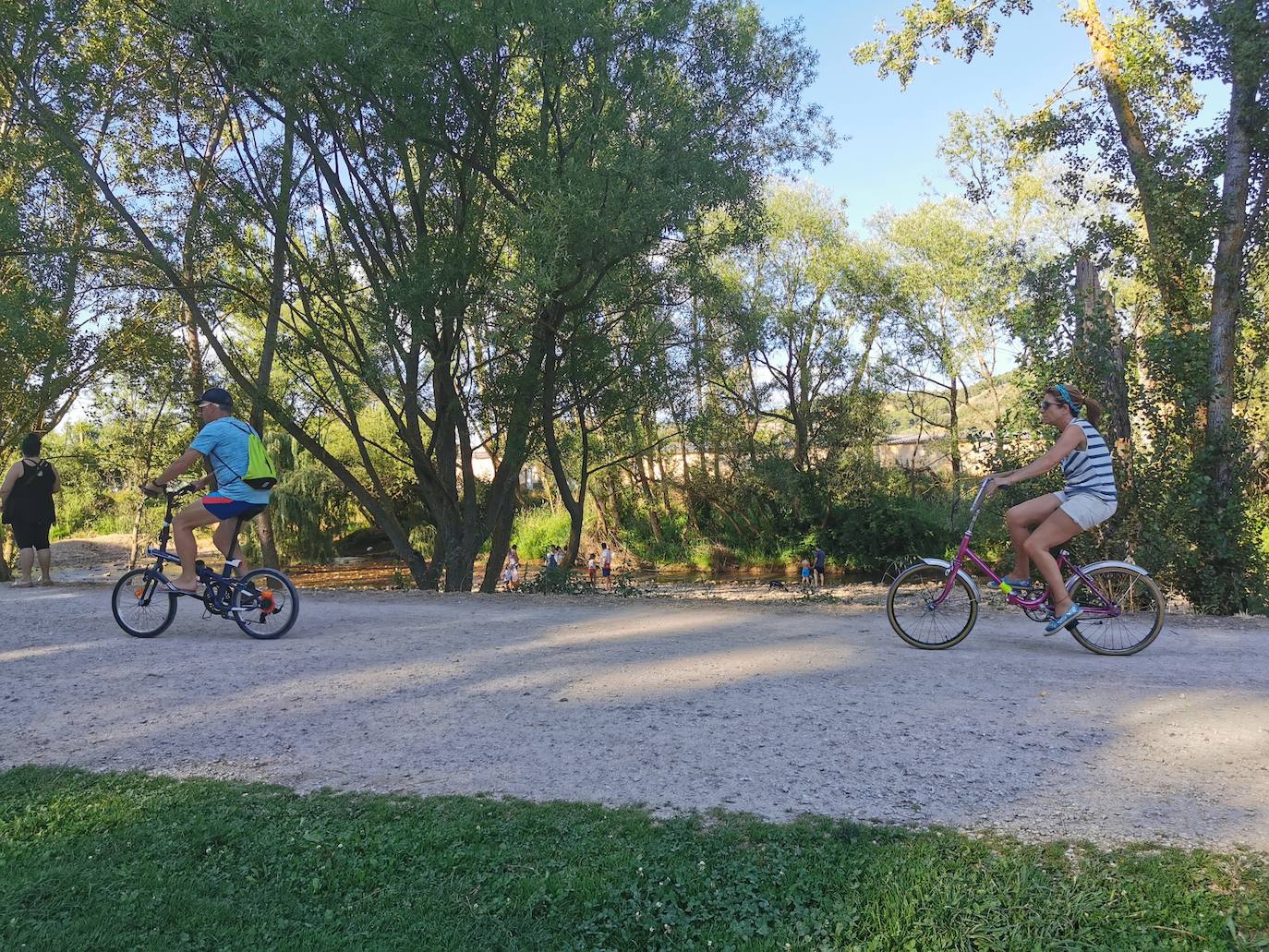 Los leoneses acuden a este parque de la capital para disfrutar del buen tiempo.