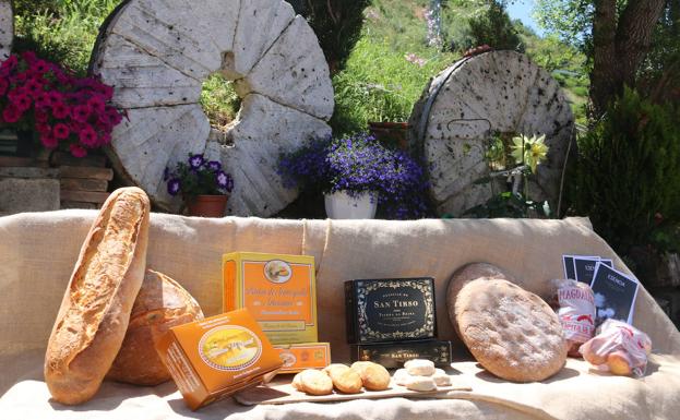 Diversos productos que ofrece la Panadería Tierra La Reina.