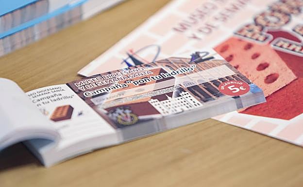 Justificantes del pago de los cinco euros.