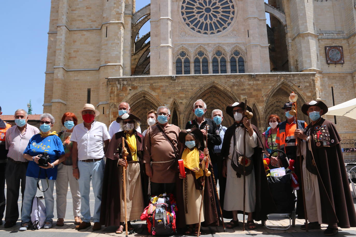 Fotos: La Luz del Camino llega a León