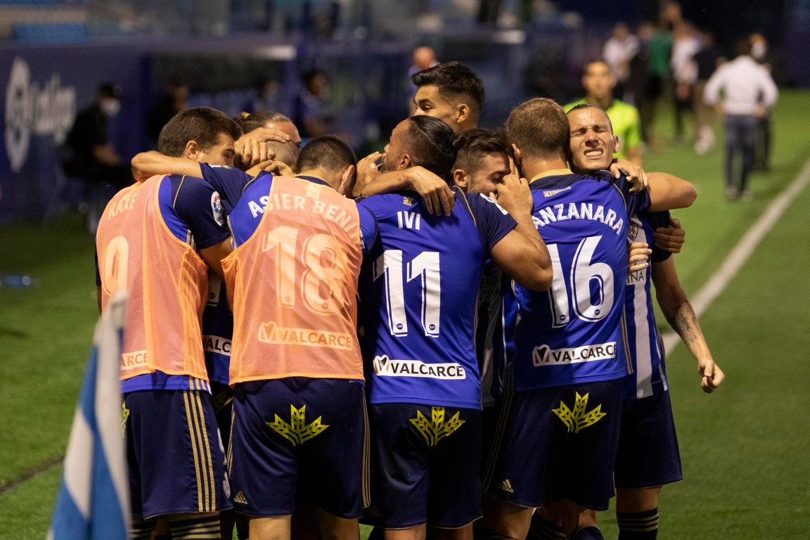 La Ponferradina se impone al Almería con gol de Yuri en El Toralín y logra respirar tranquila con la salvación en el bolsillo | El delantero se convierte en el máximo goleador en solitario de la historia de la Deportiva con 157 'dianas'. 