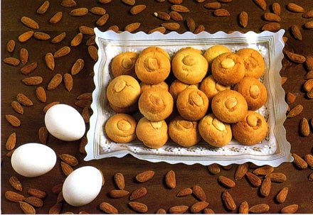 Las hermanas del Real Monasterio de San Benito del Real de Sahagún elaboran numerosos dulces de forma artesanal con recetas que atesoran desde la Edad Media.