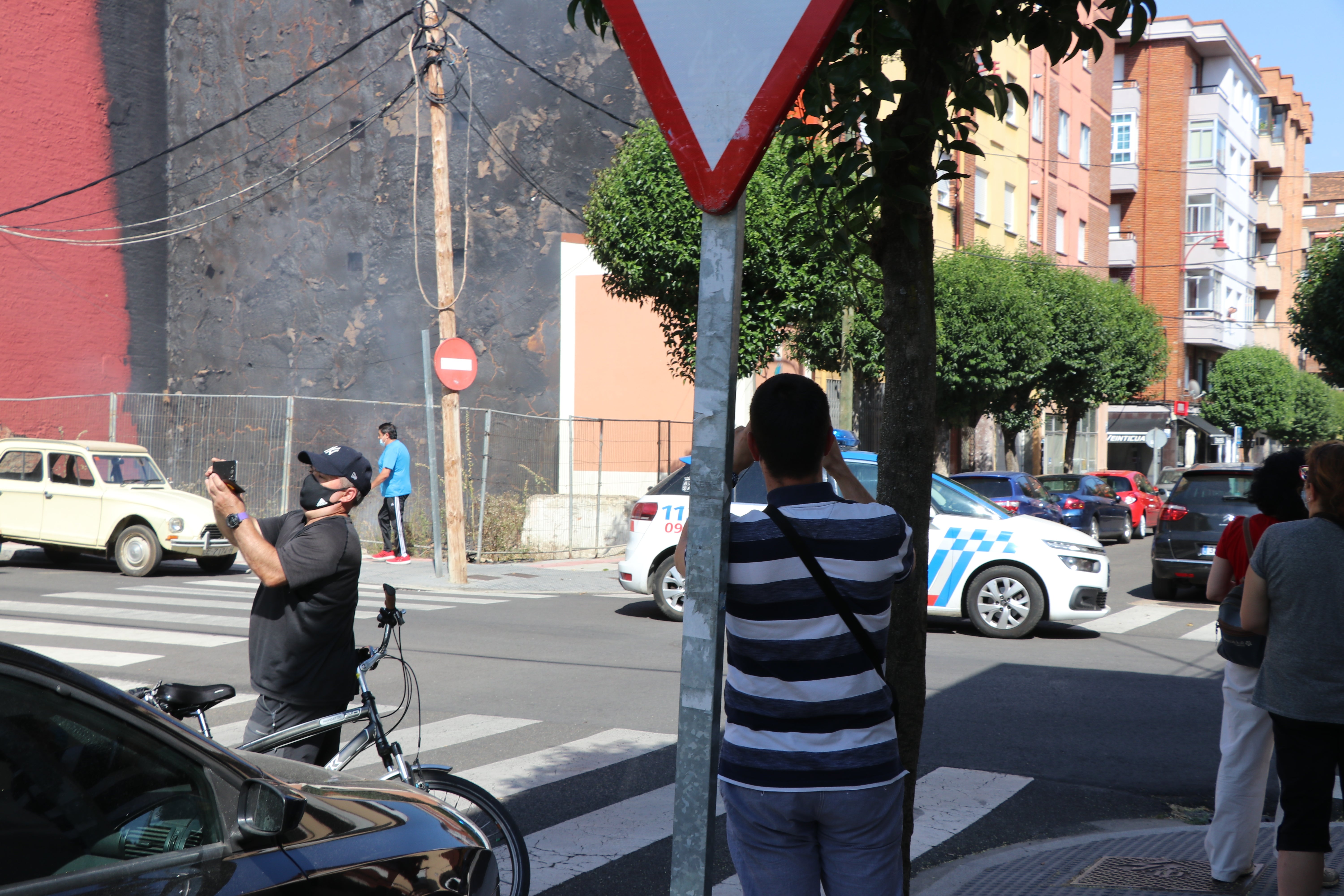 El incendio aparentaba mayor gravedad en los primeros momentos. 