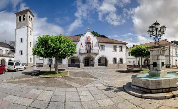 Imagen principal - Un paisaje repleto de montañas caracteriza a este municipio.