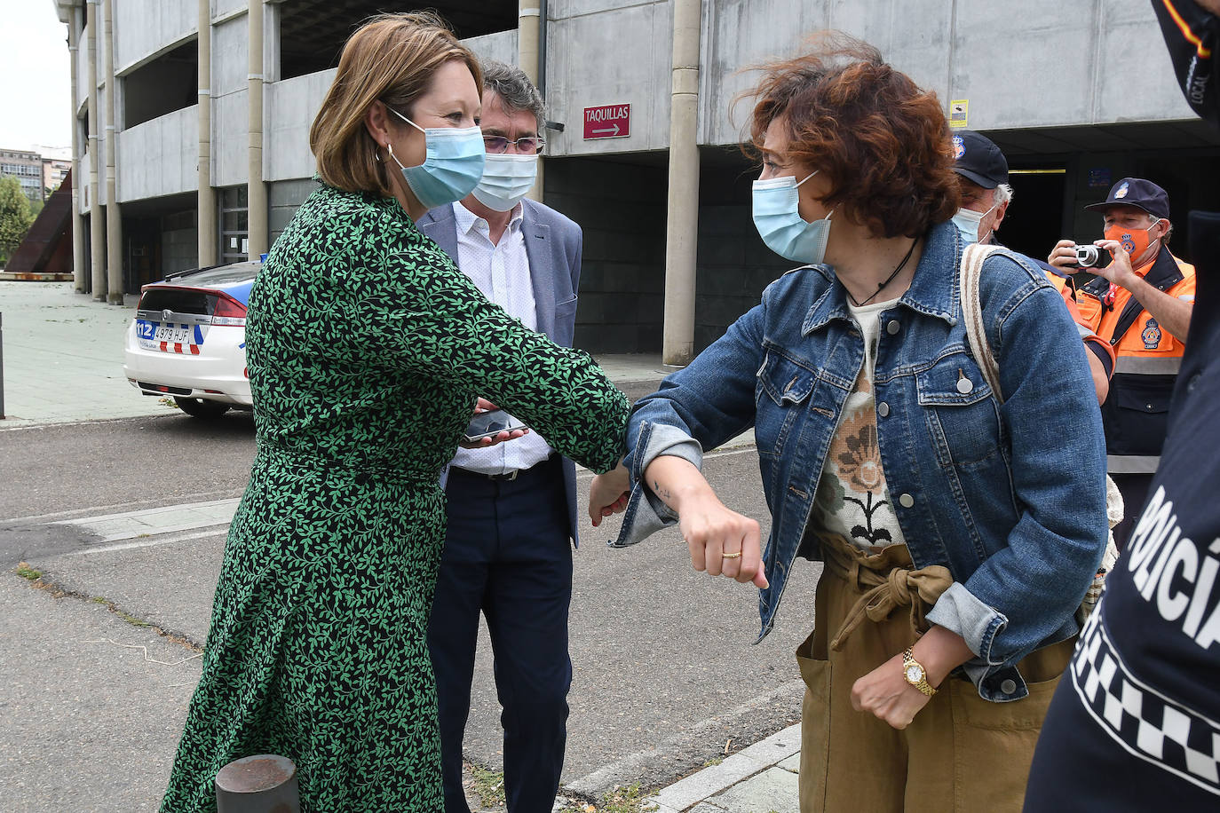 La Directora ha visitado a los efectivos en León. 