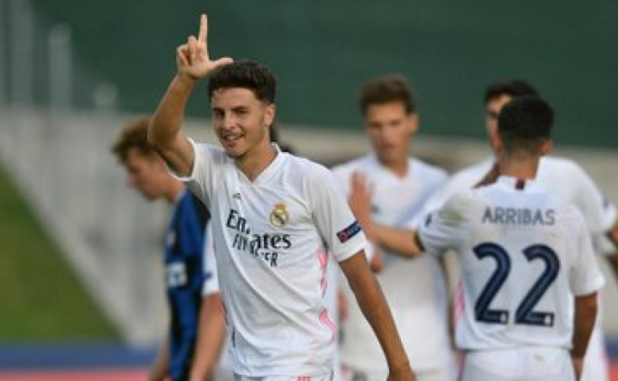 Iván Morante celebra su gol.