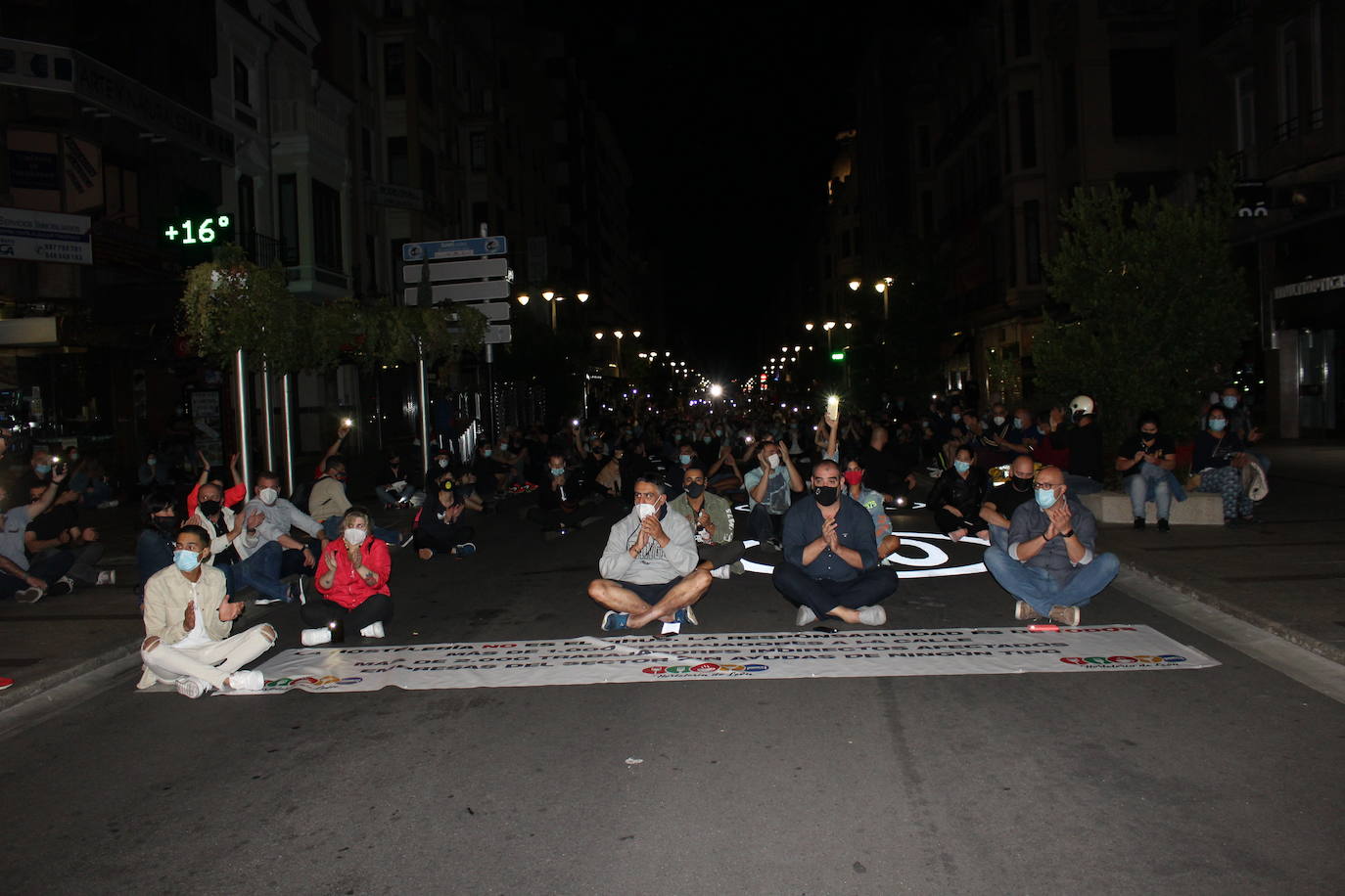 Fotos: La hostelería leonesa sale a la calle