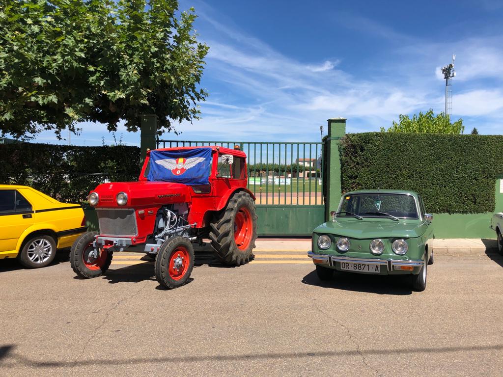 Los coches clásicos reinan en Santa María. 