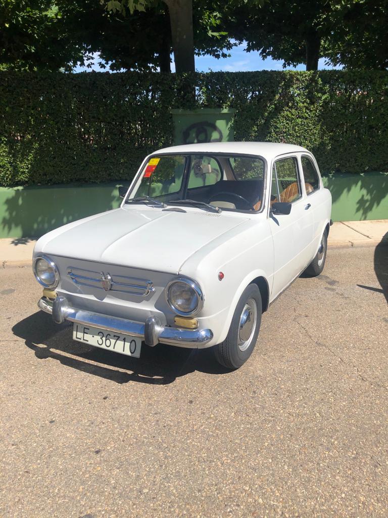 Los coches clásicos reinan en Santa María. 