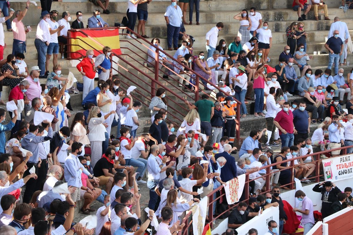 Astorga vive uno de los pocos festejos taurinos de la comunidad.