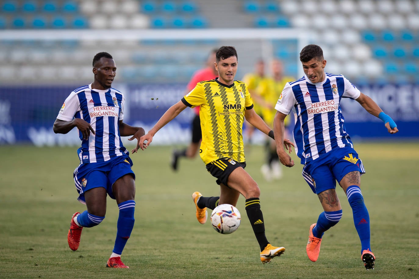 Fotos: Ponferradina 0 - 1 Real Oviedo, en imágenes