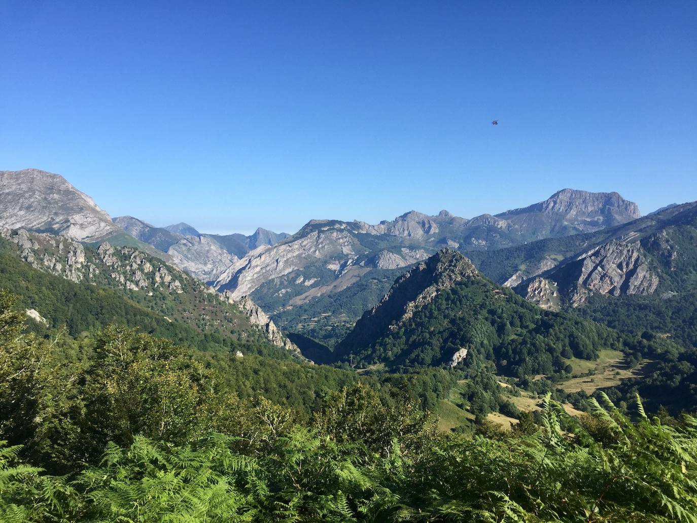 El Consorcio Provincial de Turismo y Leonoticias realizan un recorrido entre los municipios de Sajambre y Valdeón para descubri una de las joyas de la provincia a través de sus paisajes espectaculares y su arquitectura tradicional