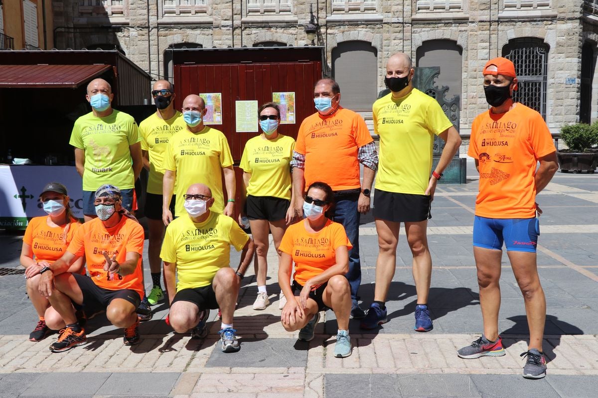 La carrera A Santiago Contra el Cáncer ha llegado este domingo a su destino, este año, sin salir de León.