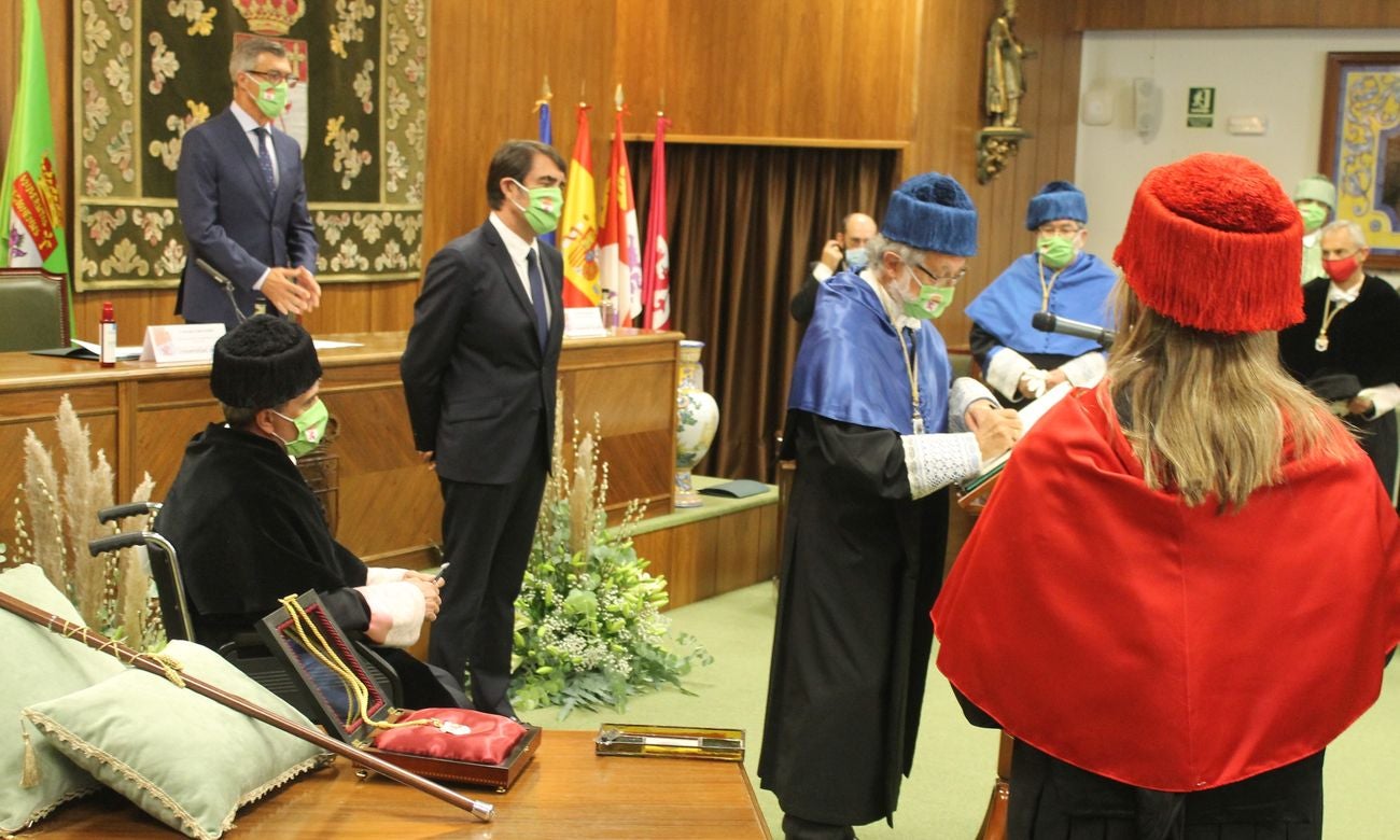 Ceremonia de investidura de Juan Francisco García Marín como rector de la Universidad de León.