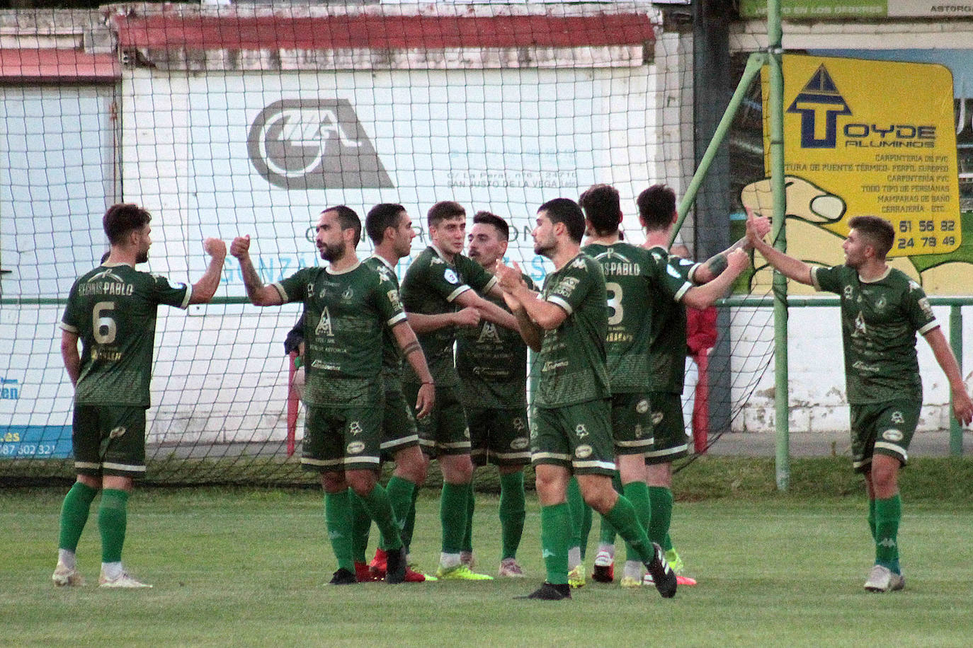 Ambos equipos igualan en su primer partido de pretemporada.