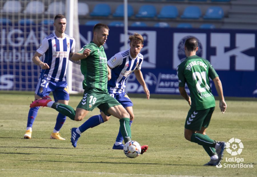 La Ponferradina volvía a competir tras unas semanas de descanso y se midió al Castellón