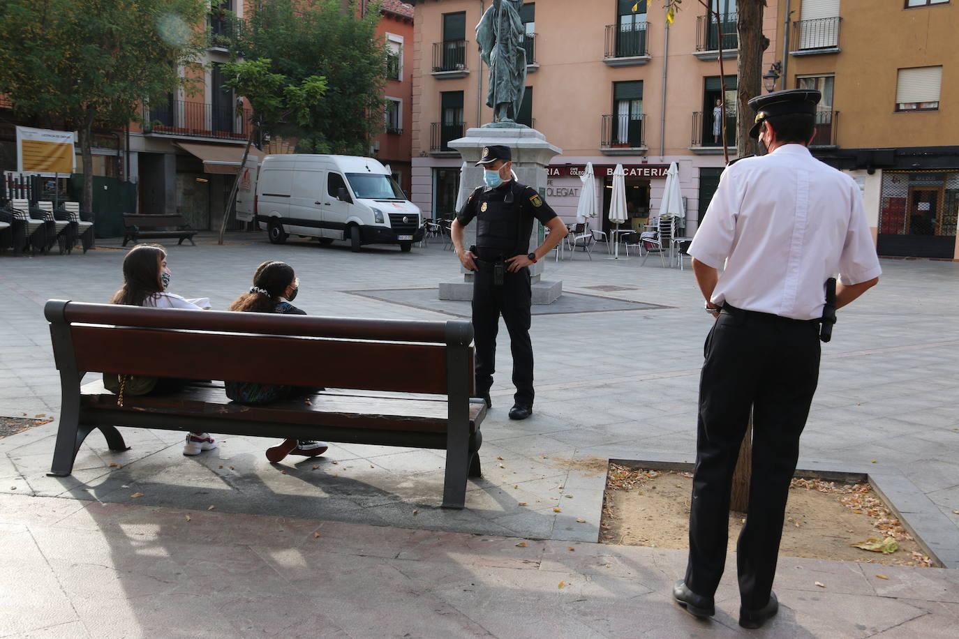 Los agentes tratarán de garantizar el cumplimiento de las normas por parte de los alumnos.