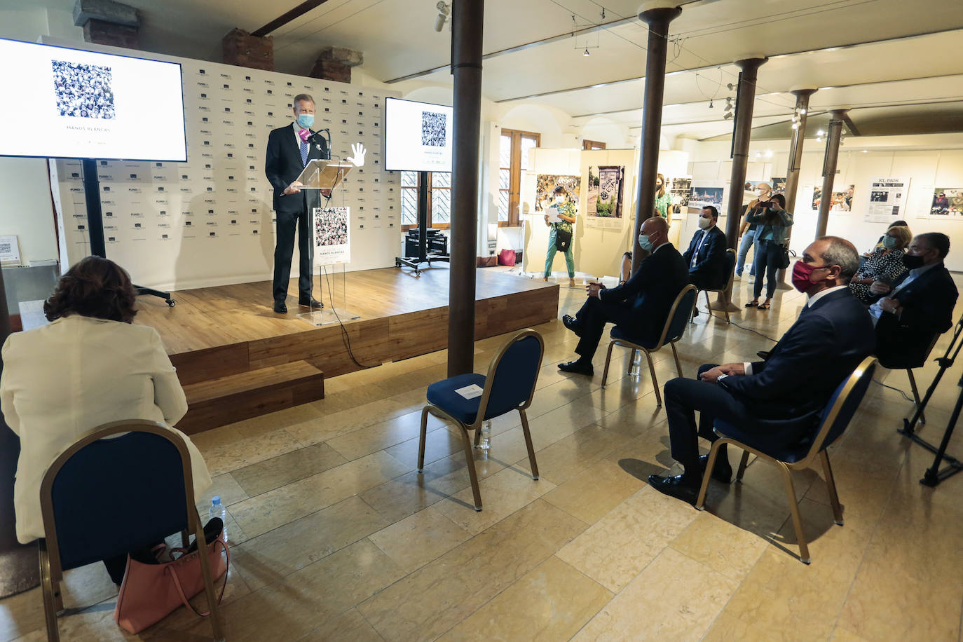 El Museo Casa Botines acoge una muestra sobre la historia del terrorismo de ETA y la repulsa ciudadana. 