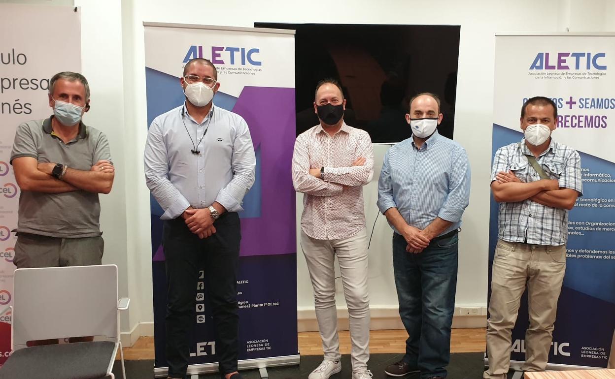 Miembros de la nueva Junta Directiva de Aletic.