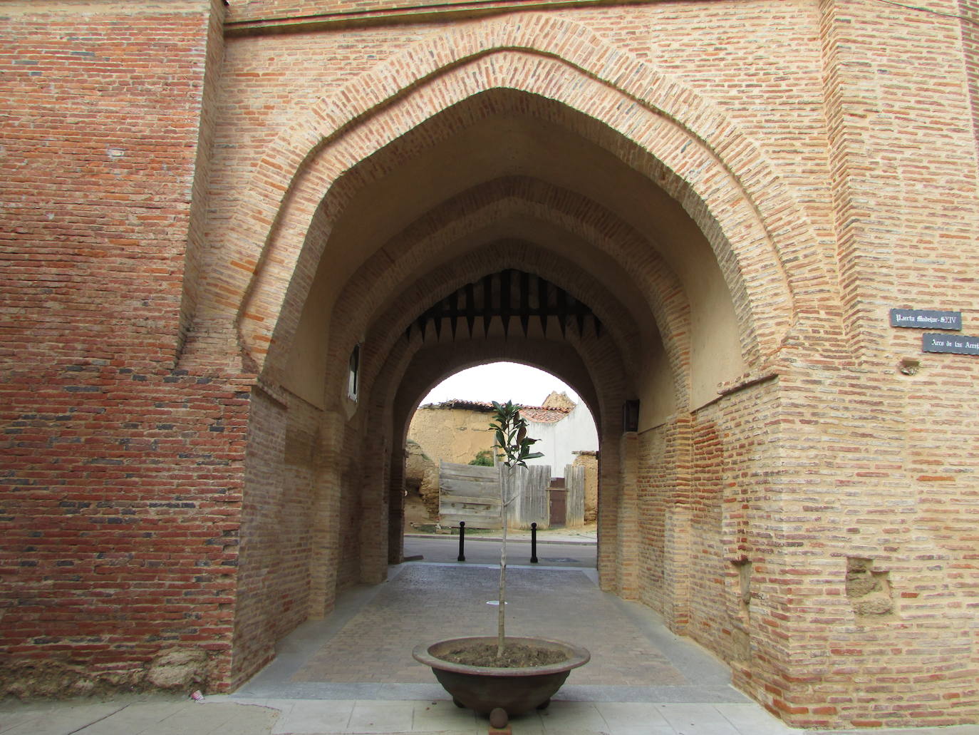 El Consorcio Provincial de Turismo y Leonoticias realizan un recorrido por Valencia de Don Juan, Toral De Los Guzmanes y Valderas tres localidades con valor histórico y tradicional incalculable 