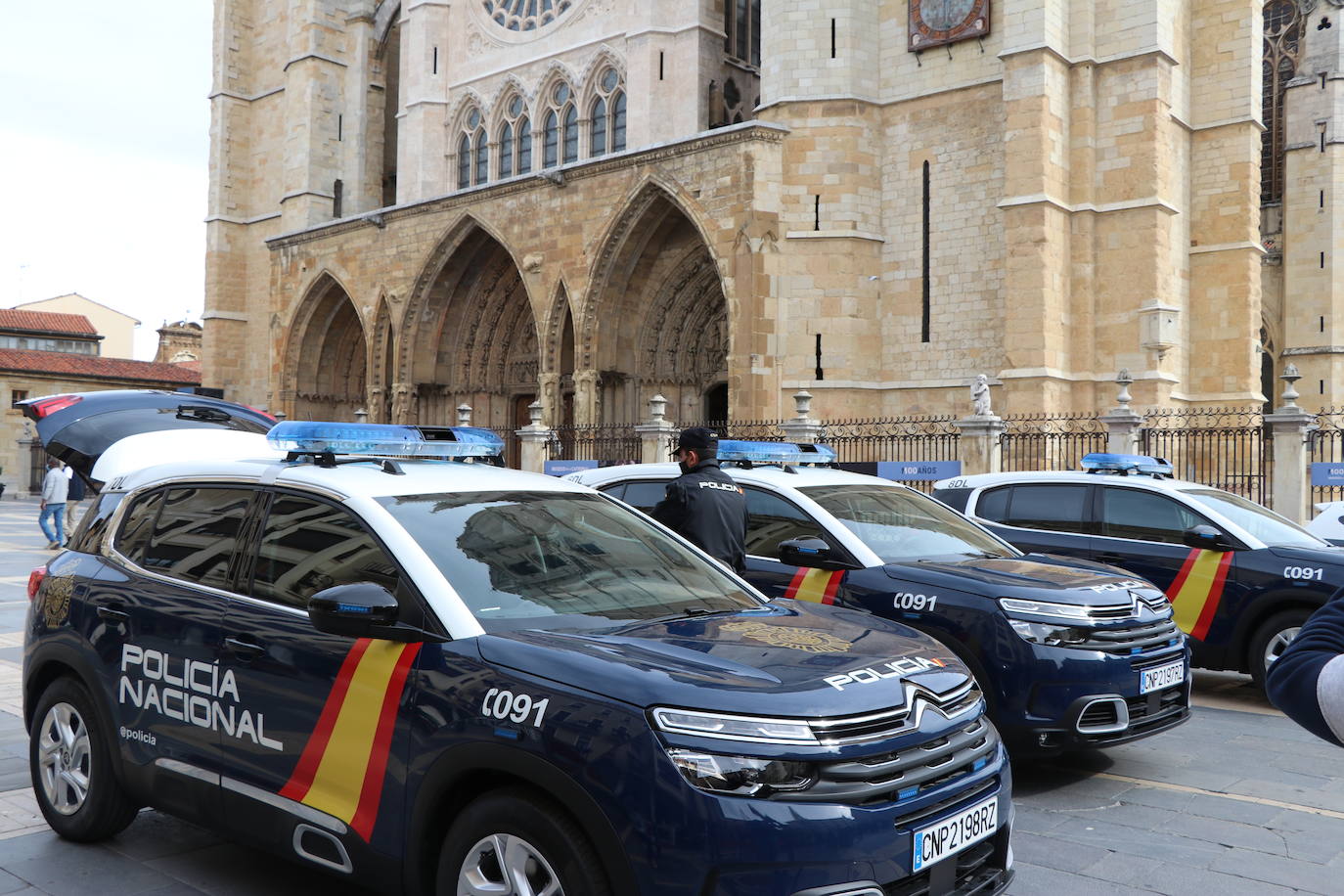 Los nuevos coches de la Policía Nacional. 