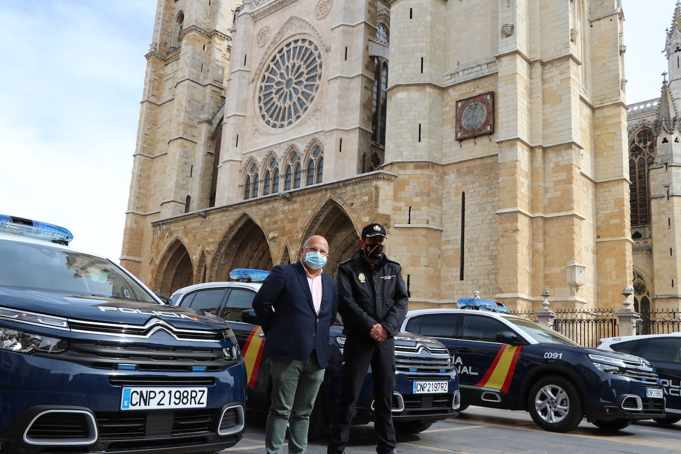 Los nuevos coches de la Policía Nacional. 