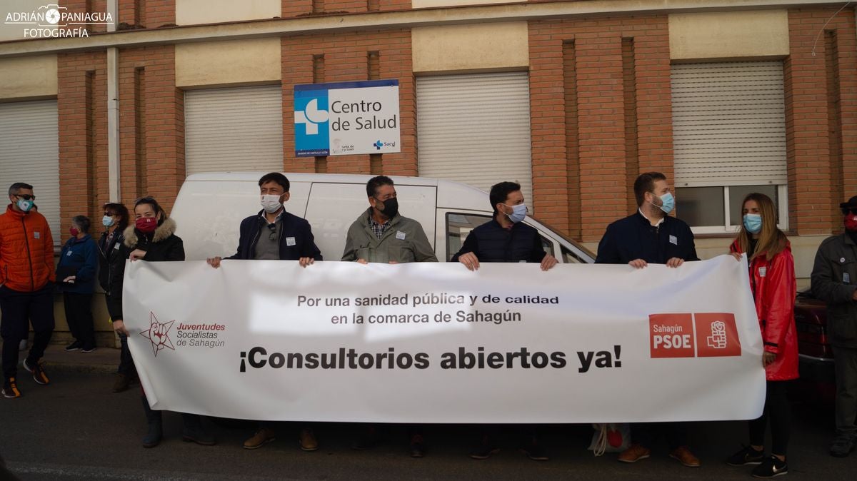 Sahagún sale a la calle para reivindicar una salud rural de calidad.