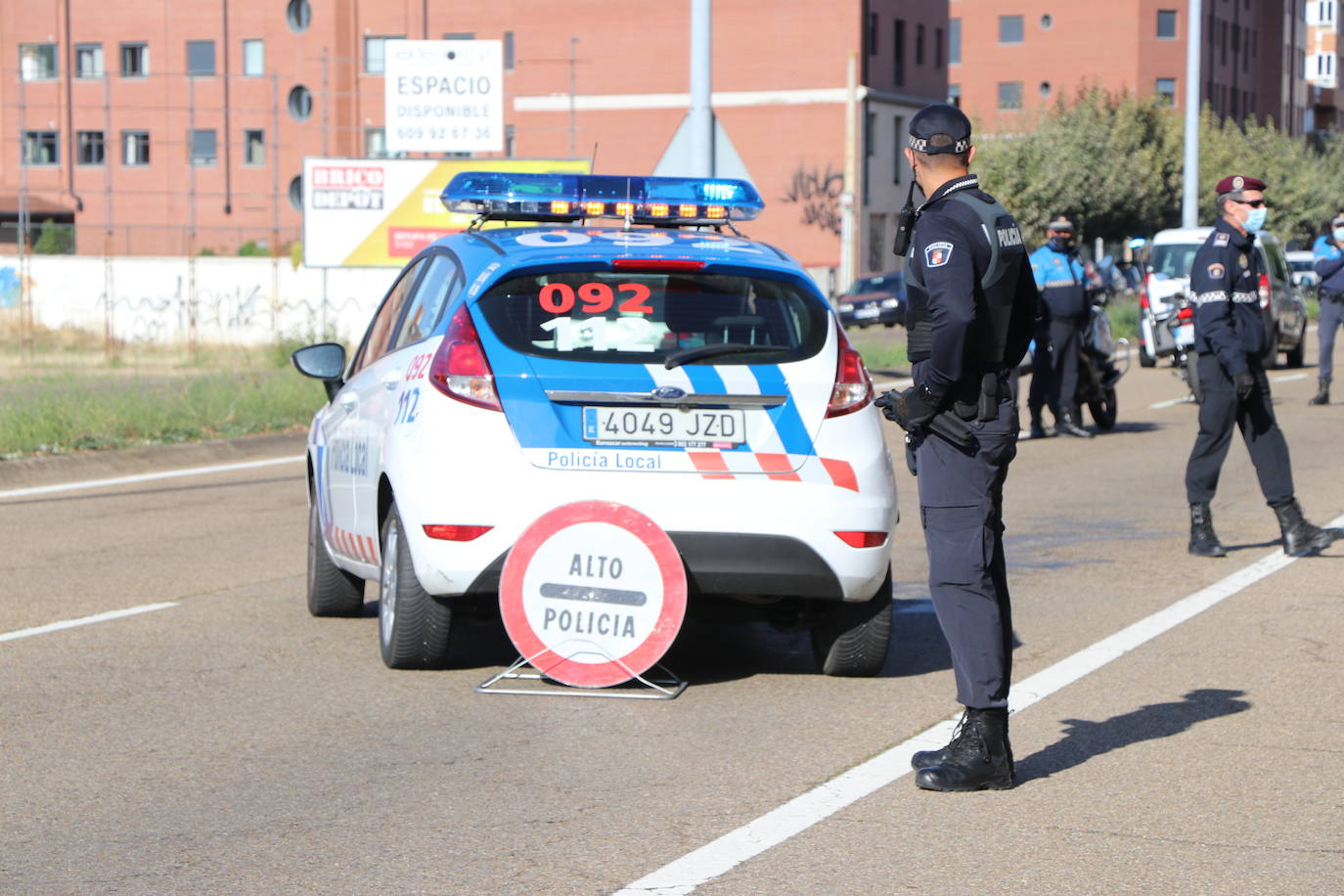 Fotos: Controles de acceso a León