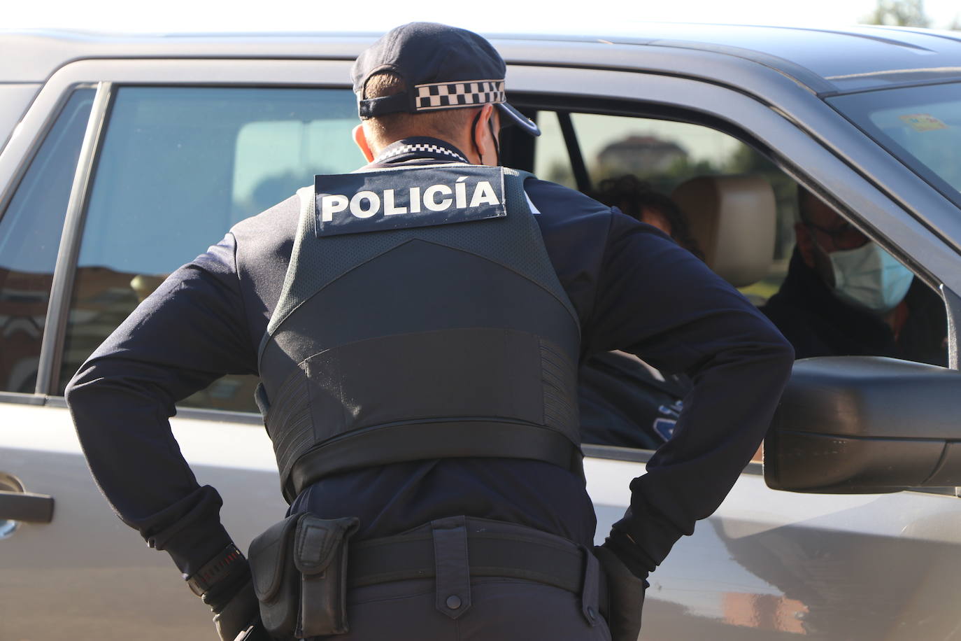 Fotos: Controles de acceso a León